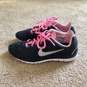 Nike Women's Free Run Black White Pink Size 6